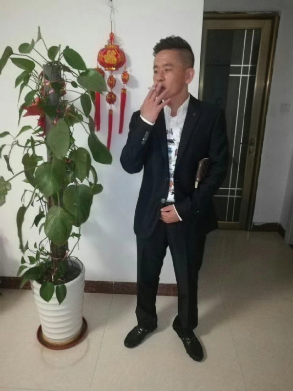 男人三十而立的第二张照片--基督教相亲网