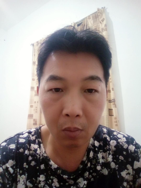 繁华哀伤的第一张照片--基督教相亲网