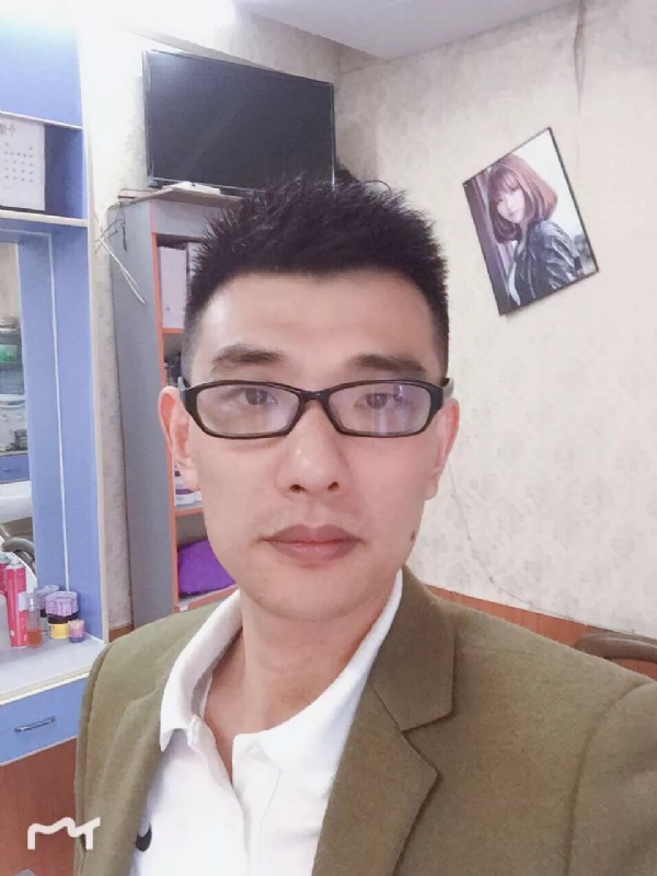 你的笨蛋的第一张照片--基督教相亲网