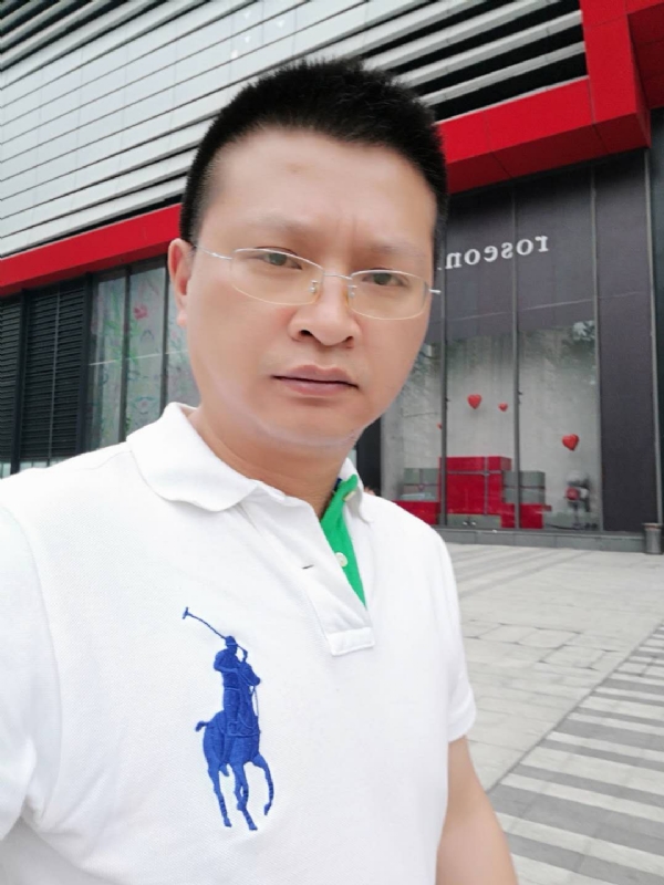 硬汉的第一张照片--基督教相亲网