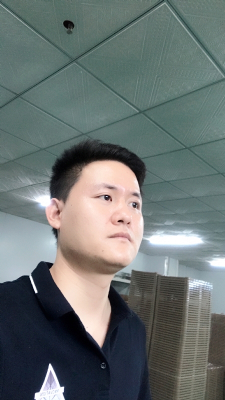 伟的第一张照片--基督教相亲网