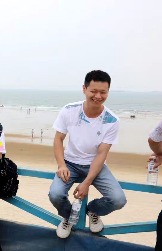 A乐米的第一张照片--基督教相亲网