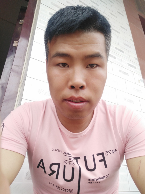 守护爱情的第一张照片--基督教相亲网