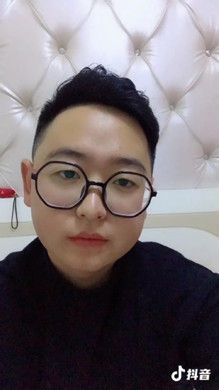 杰森的第一张照片--基督教相亲网