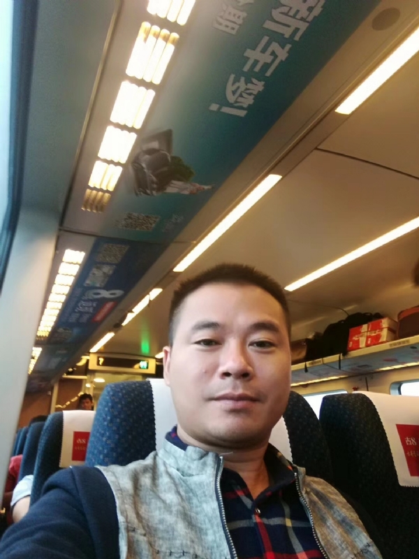 等爱的人的第一张照片--基督教相亲网
