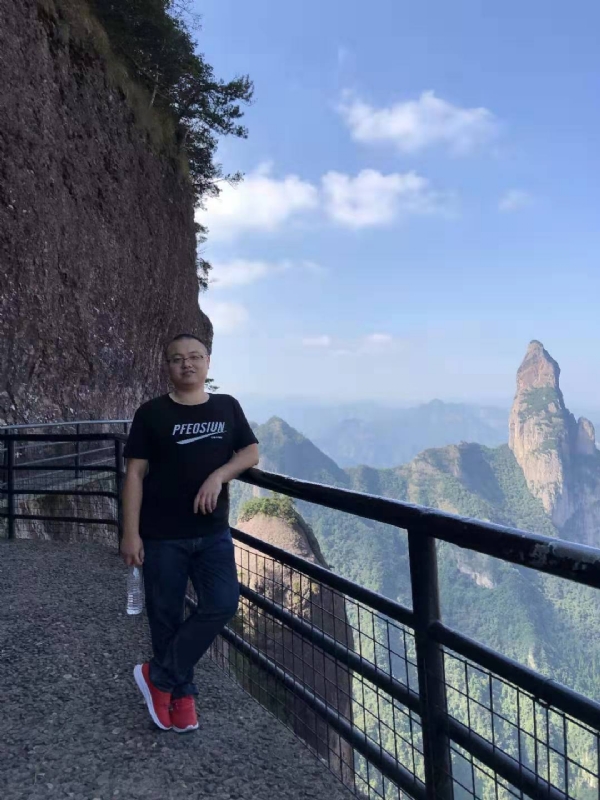 不杵于物的第一张照片--基督教相亲网