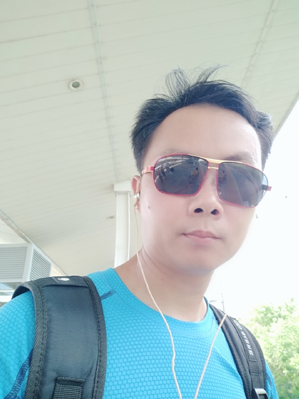 八九不离十的第一张照片--基督教相亲网