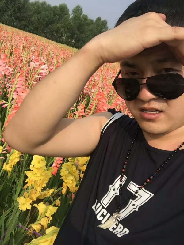 QH-蓝细胞的第一张照片--基督教相亲网