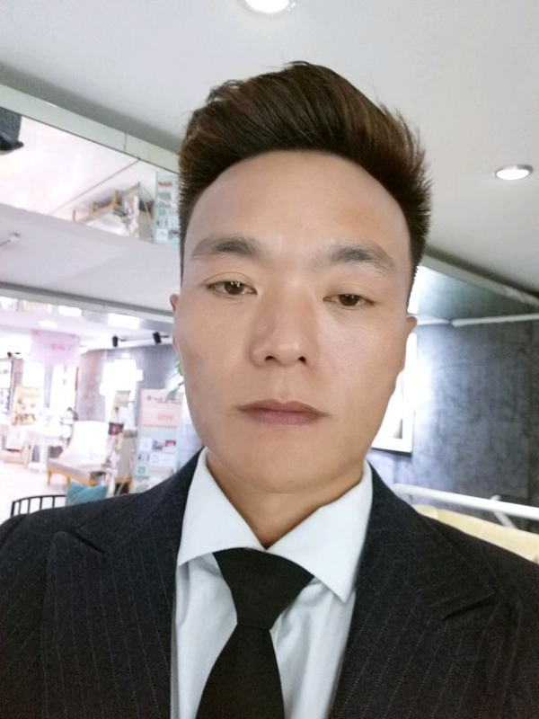 醉酒的蝴蝶的第一张照片--基督教相亲网