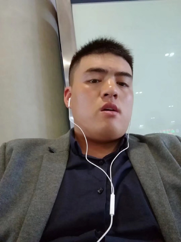 崩沙卡拉卡的第一张照片--基督教相亲网