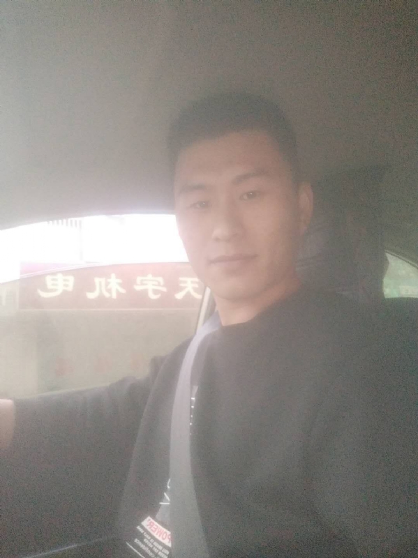老鼠爱上猫的第一张照片--基督教相亲网