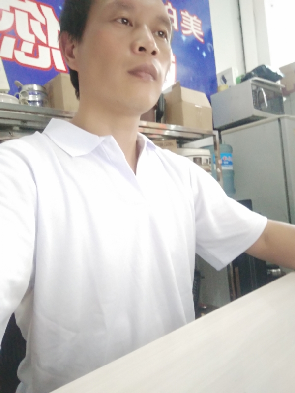 深蓝色的海的第一张照片--基督教相亲网