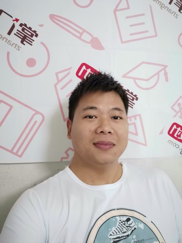 轻静地行走着的第一张照片--基督教相亲网