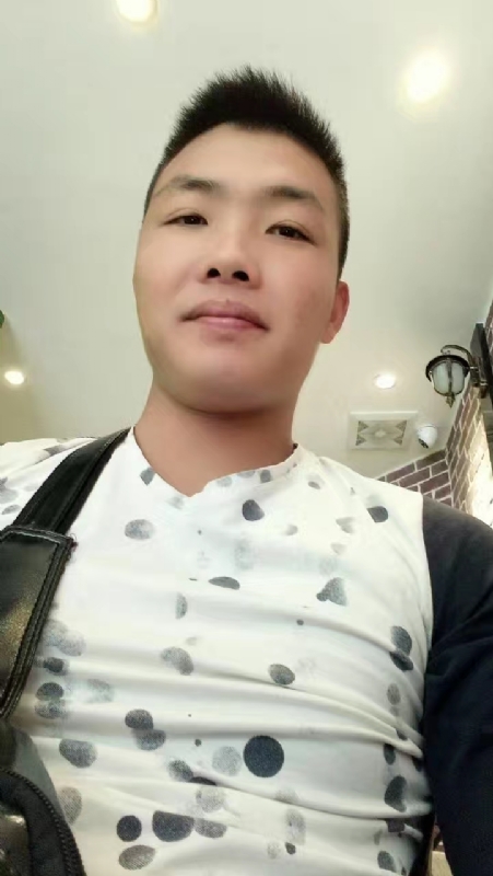 吃生蚝的小乖乖的第一张照片--基督教相亲网