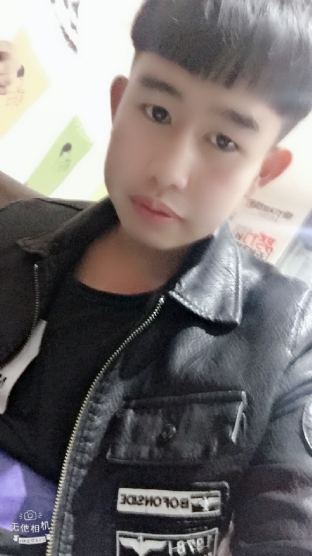 军绿色的第一张照片--基督教相亲网