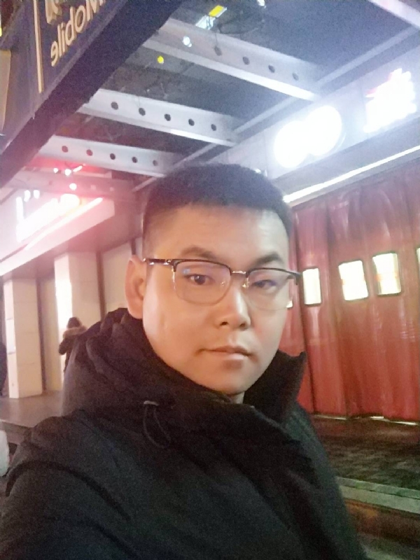 杜跃龙的第二张照片--基督教相亲网