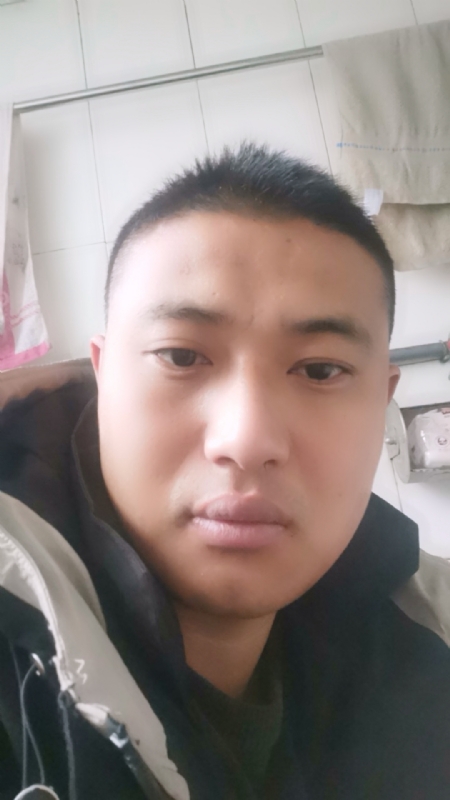 烟花再美不过瞬间的第一张照片--基督教相亲网