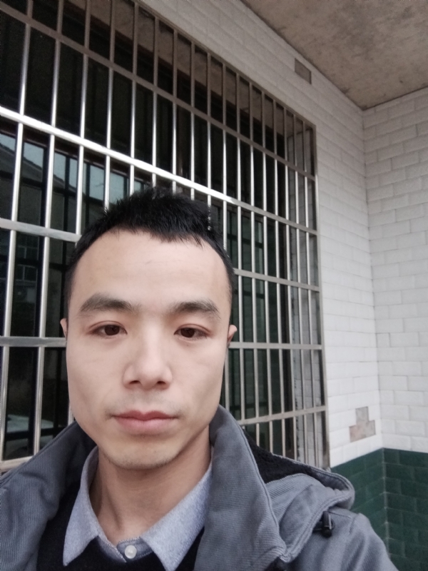 笑得那么开心的第三张照片--基督教相亲网