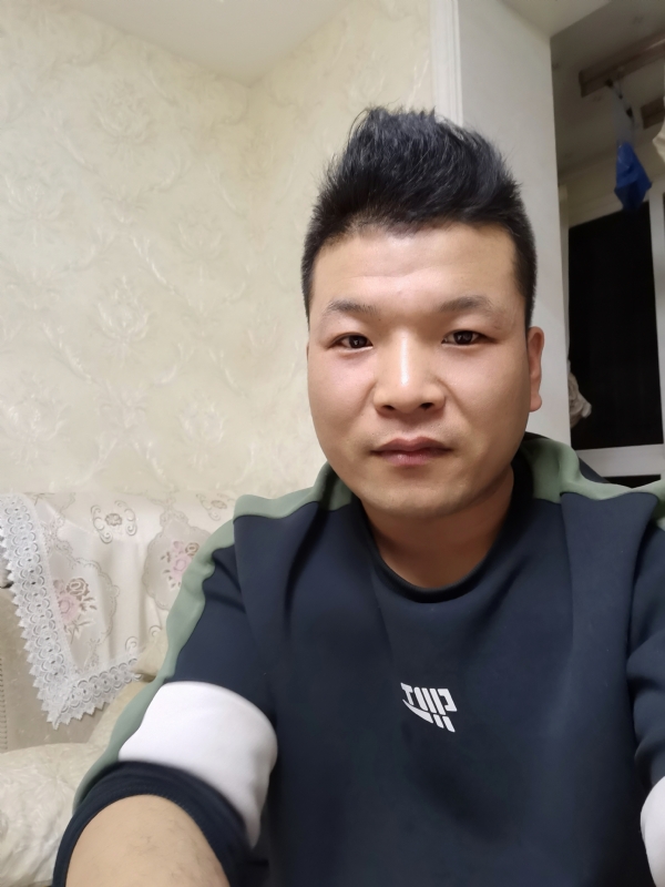 小猪猪的第一张照片--基督教相亲网