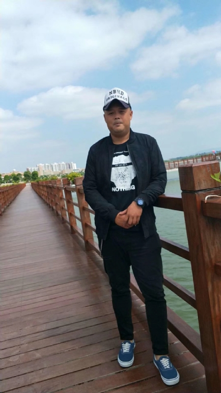 人生如戏的第二张照片--基督教相亲网