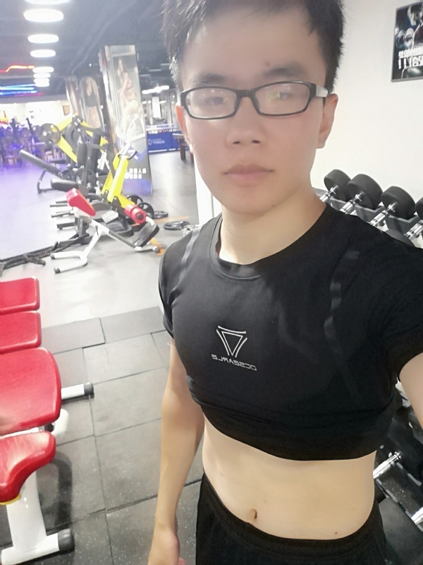 石榴裙下的第一张照片--基督教相亲网