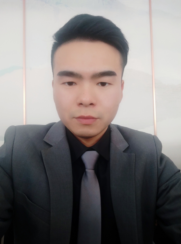 穿西装的鲨鱼的第一张照片--基督教相亲网