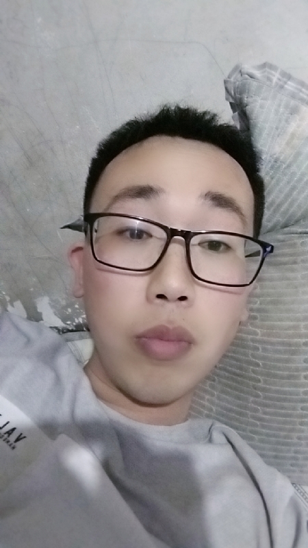 喜欢比我大的女人的第一张照片--基督教相亲网