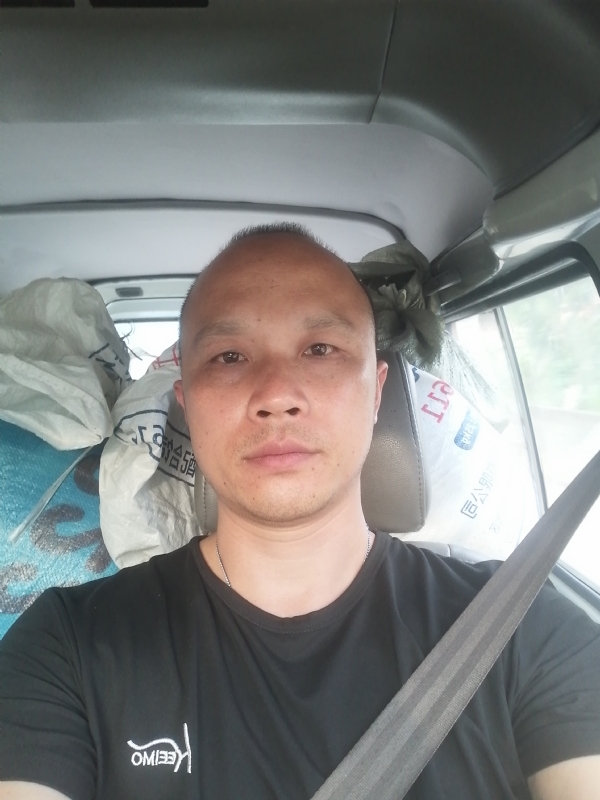 新旺丁的第二张照片--基督教相亲网