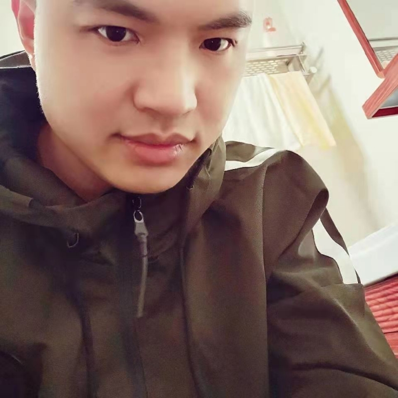 高大上的宅男的第二张照片--基督教相亲网