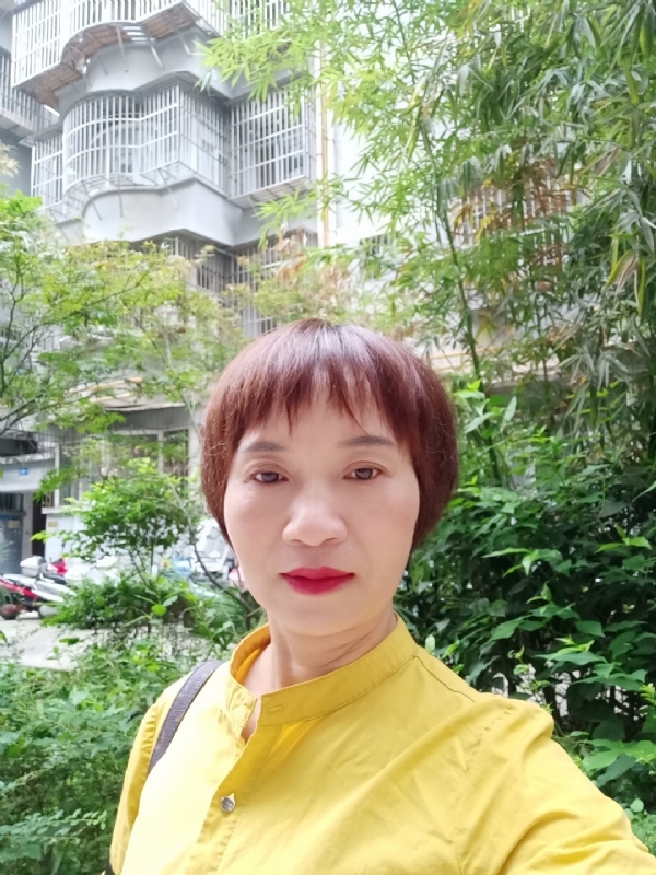 小瓶子的第二张照片--基督教相亲网