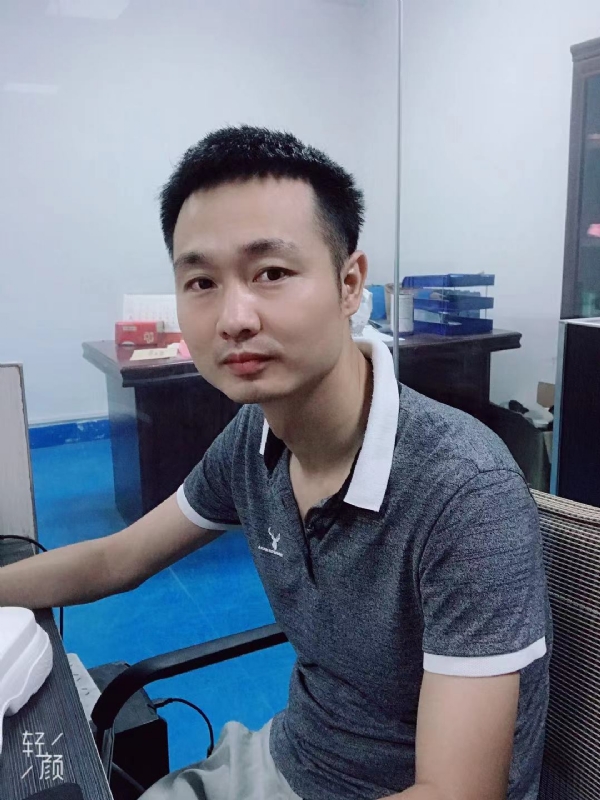 不忘初心的第一张照片--基督教相亲网