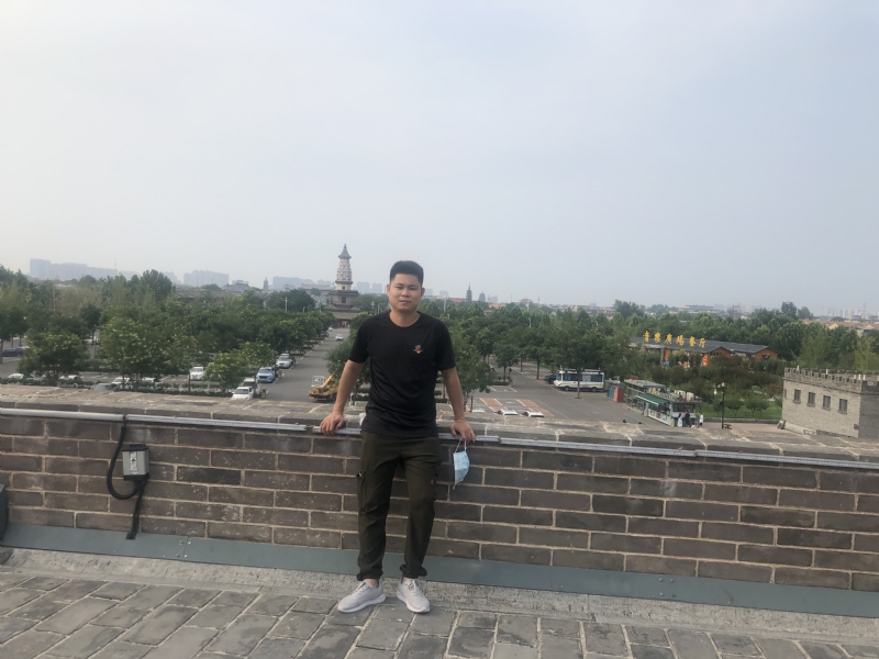 123.向左向右的第一张照片--基督教相亲网