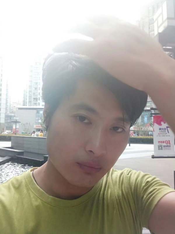 钢铁侠的第一张照片--基督教相亲网