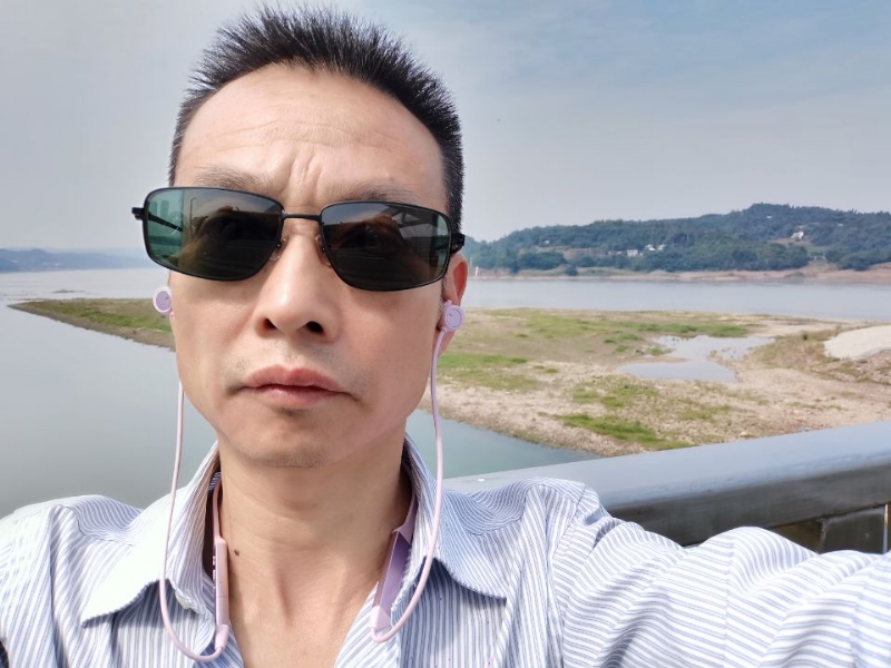 猪哥哥的第一张照片--基督教相亲网
