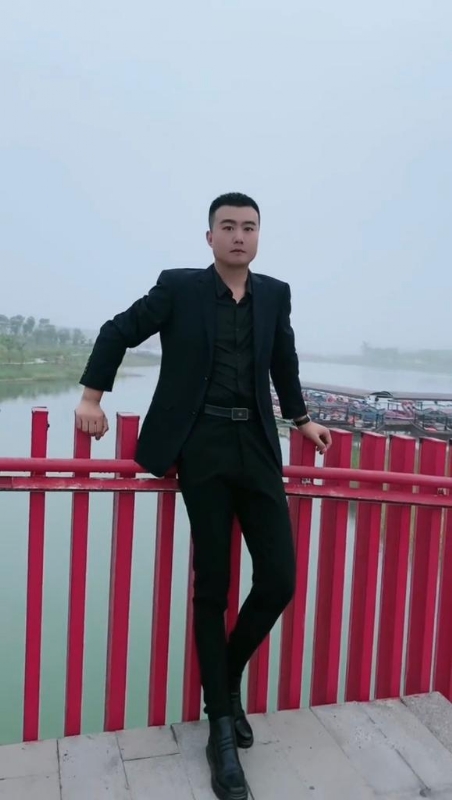 Albert的第一张照片--基督教相亲网