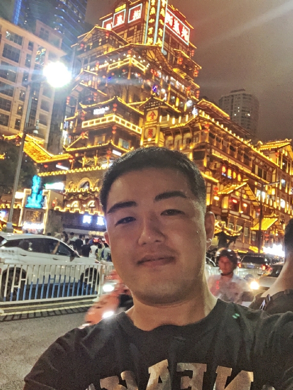 钢铁侠的第一张照片--基督教相亲网