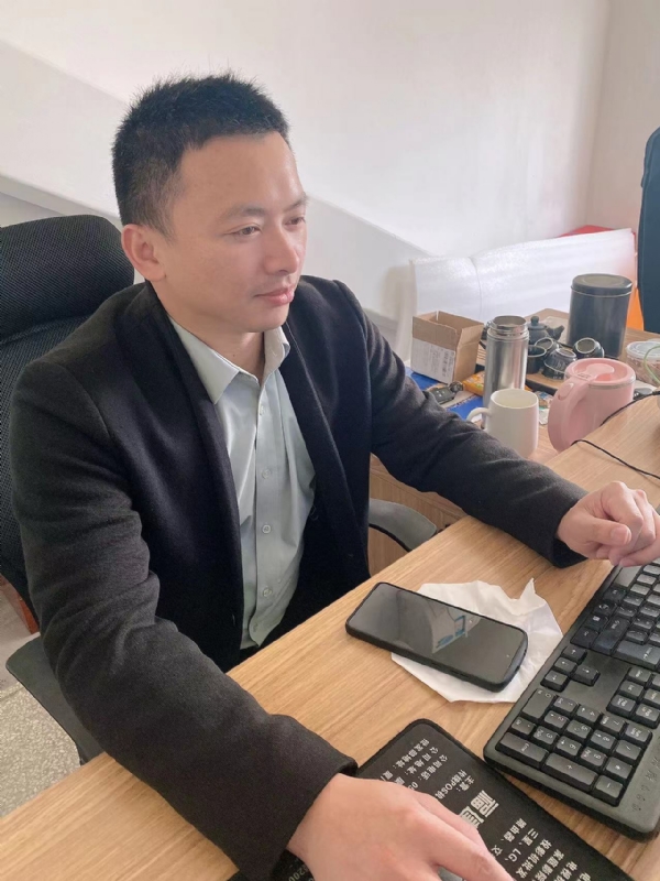 落叶知秋的第一张照片--基督教相亲网