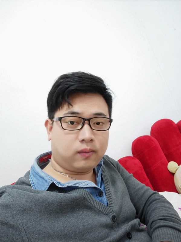 何必在亿的第一张照片--基督教相亲网