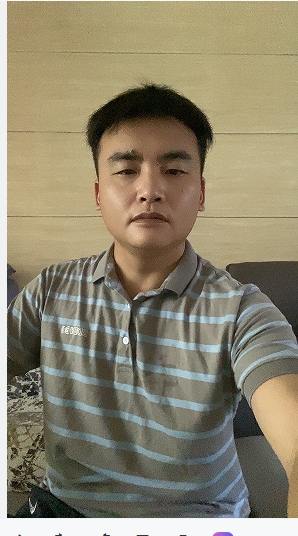 走在红毯那一天的第二张照片--基督教相亲网