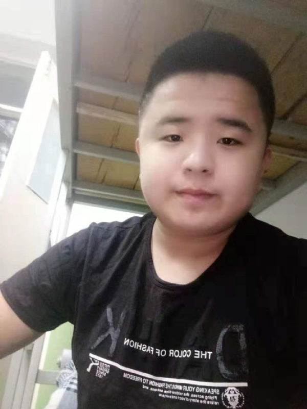 打小就爱淘气的第一张照片--基督教相亲网