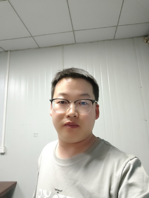 落木的第一张照片--基督教相亲网