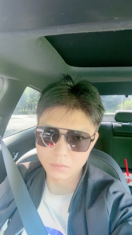 怀念的第一张照片--基督教相亲网