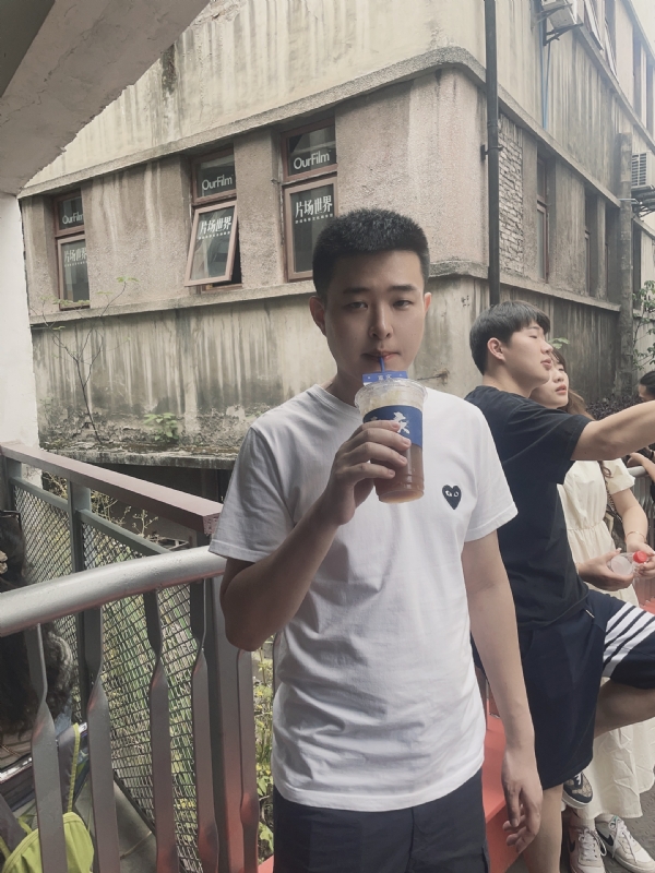 尚龙的第二张照片--基督教相亲网