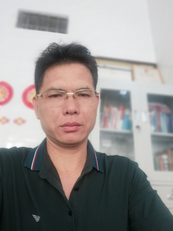 后视镜的第一张照片--基督教相亲网