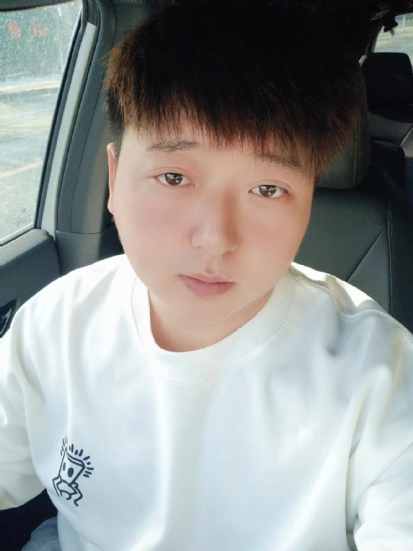 可乐加冰的第一张照片--基督教相亲网