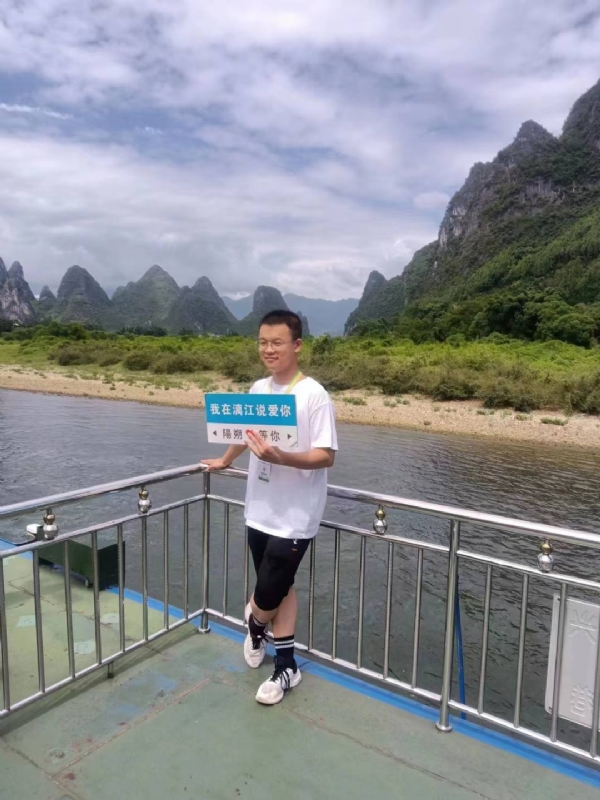 决胜时刻的第一张照片--基督教相亲网