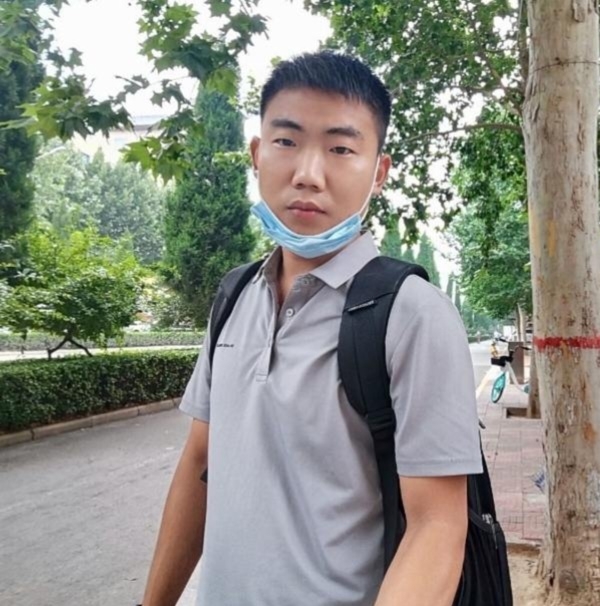 90年男征婚的第一张照片--基督教相亲网