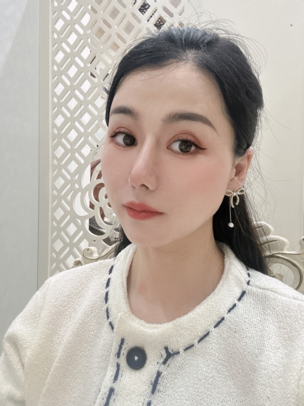 金莉的第一张照片--基督教相亲网
