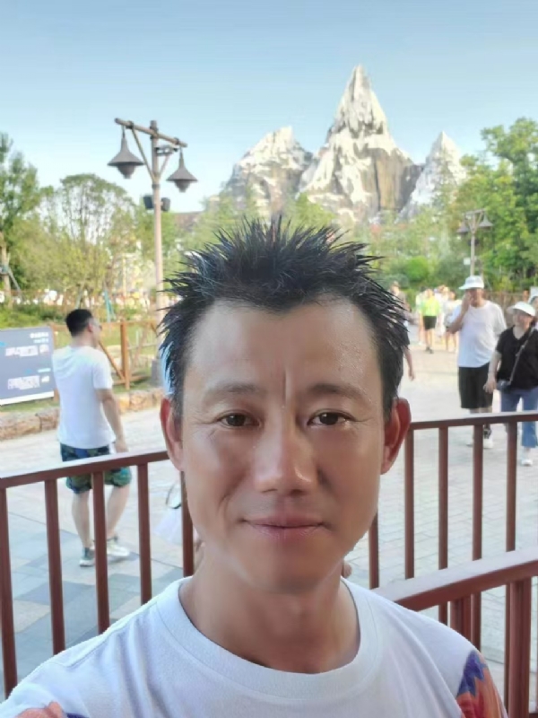 艾氏涂料博的第一张照片--基督教相亲网