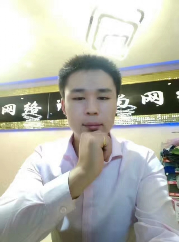 沉默寡言的第一张照片--基督教相亲网